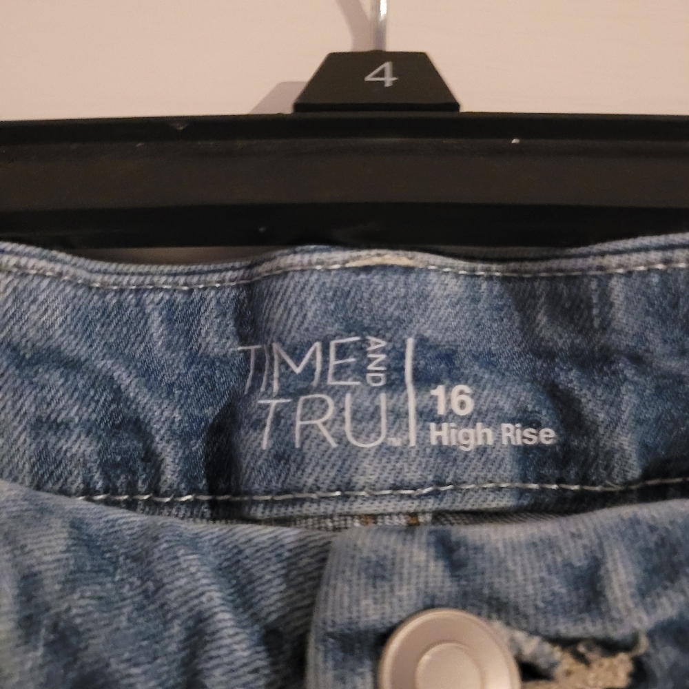 Time and Tru Womens Jeans